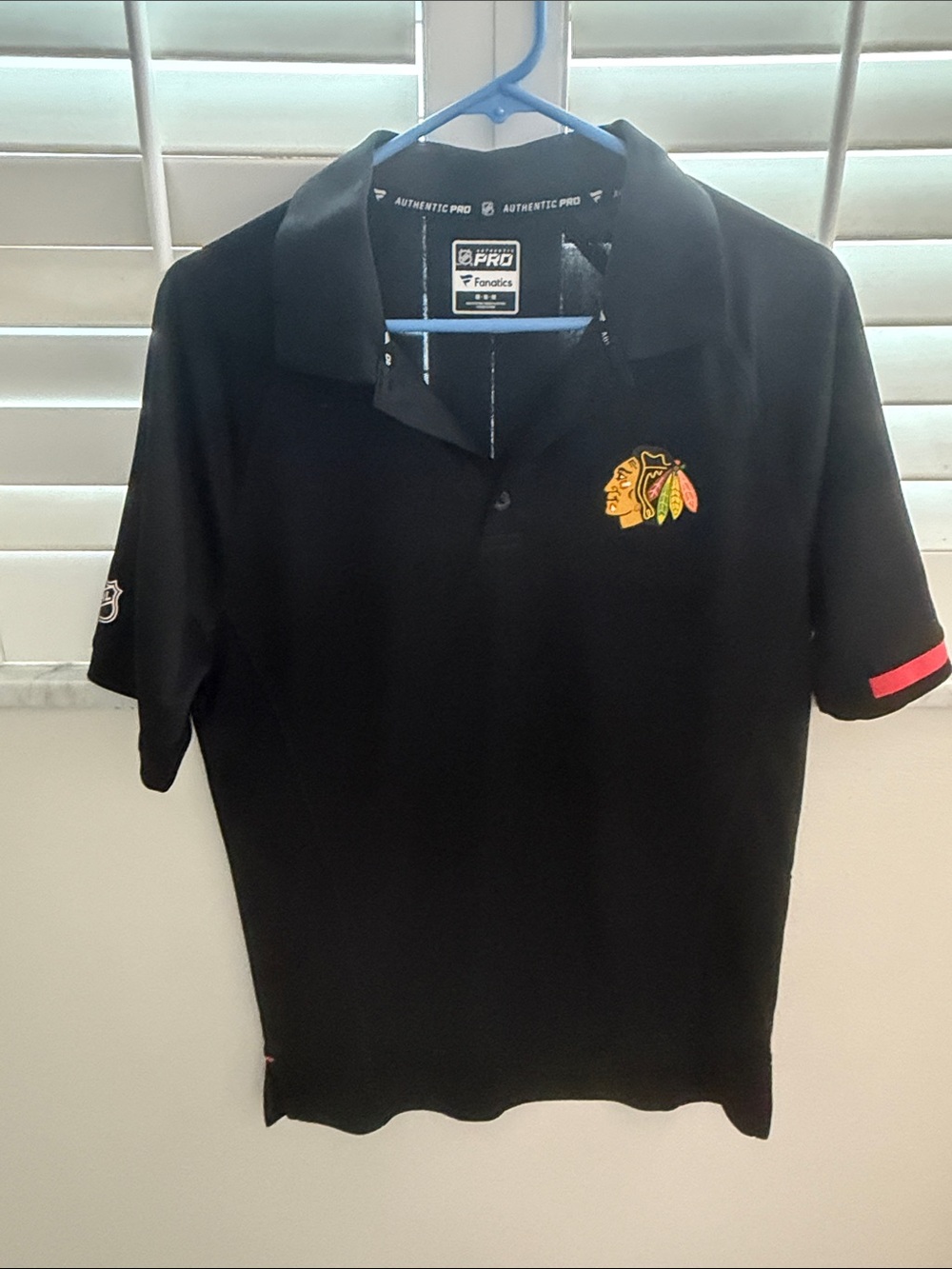 Fanatics Black Chicago Blackhawks Polo with Team Crest